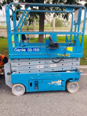 Bán và cho thuê xe nâng người tại Vĩnh Long Lh 0978905511